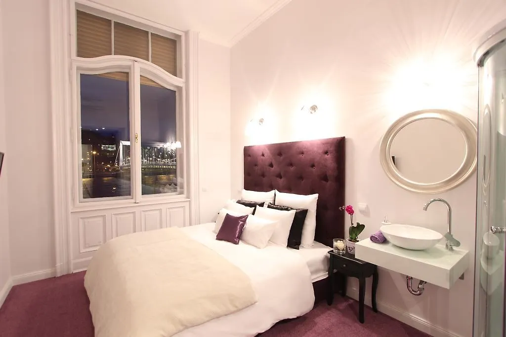 Balance Home Budapest 3*,
